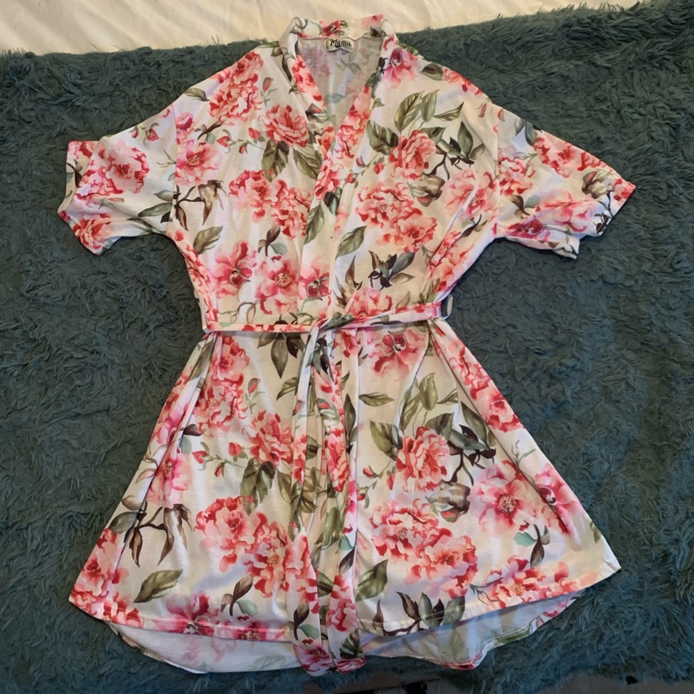 Show Me Your MuMu Robe